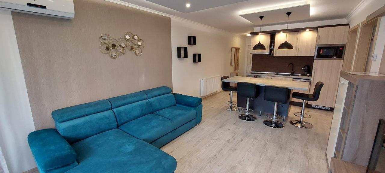 Laguna Beach Apartmanok Siófok Zewnętrze zdjęcie