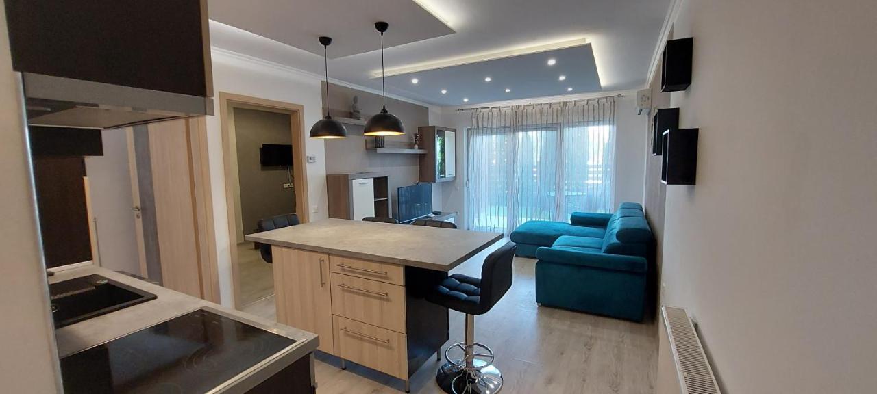 Laguna Beach Apartmanok Siófok Zewnętrze zdjęcie