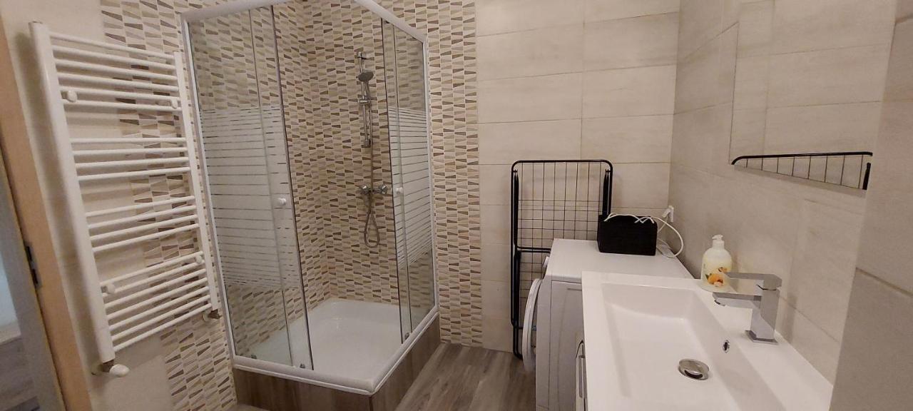 Laguna Beach Apartmanok Siófok Zewnętrze zdjęcie