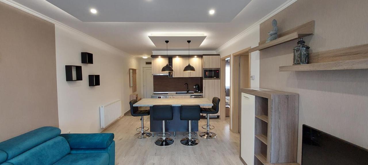 Laguna Beach Apartmanok Siófok Zewnętrze zdjęcie