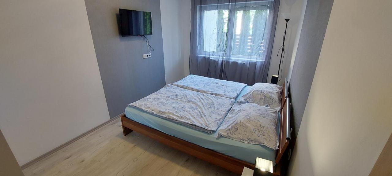 Laguna Beach Apartmanok Siófok Zewnętrze zdjęcie