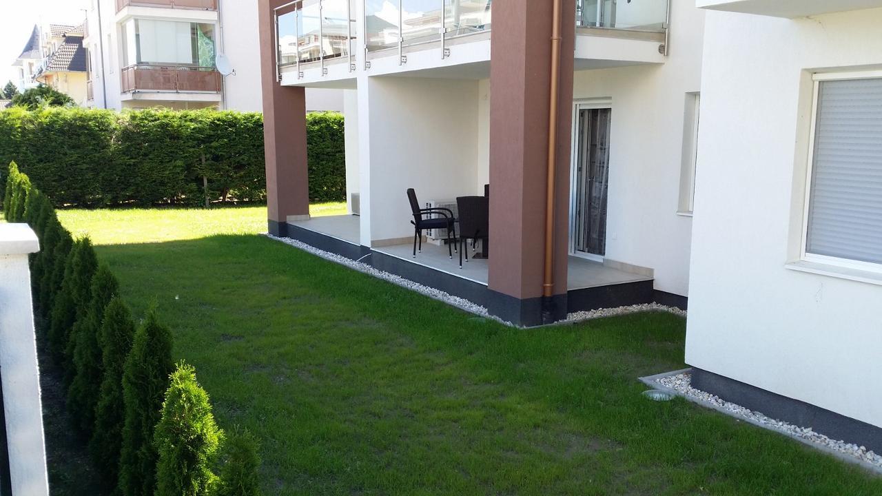 Laguna Beach Apartmanok Siófok Zewnętrze zdjęcie
