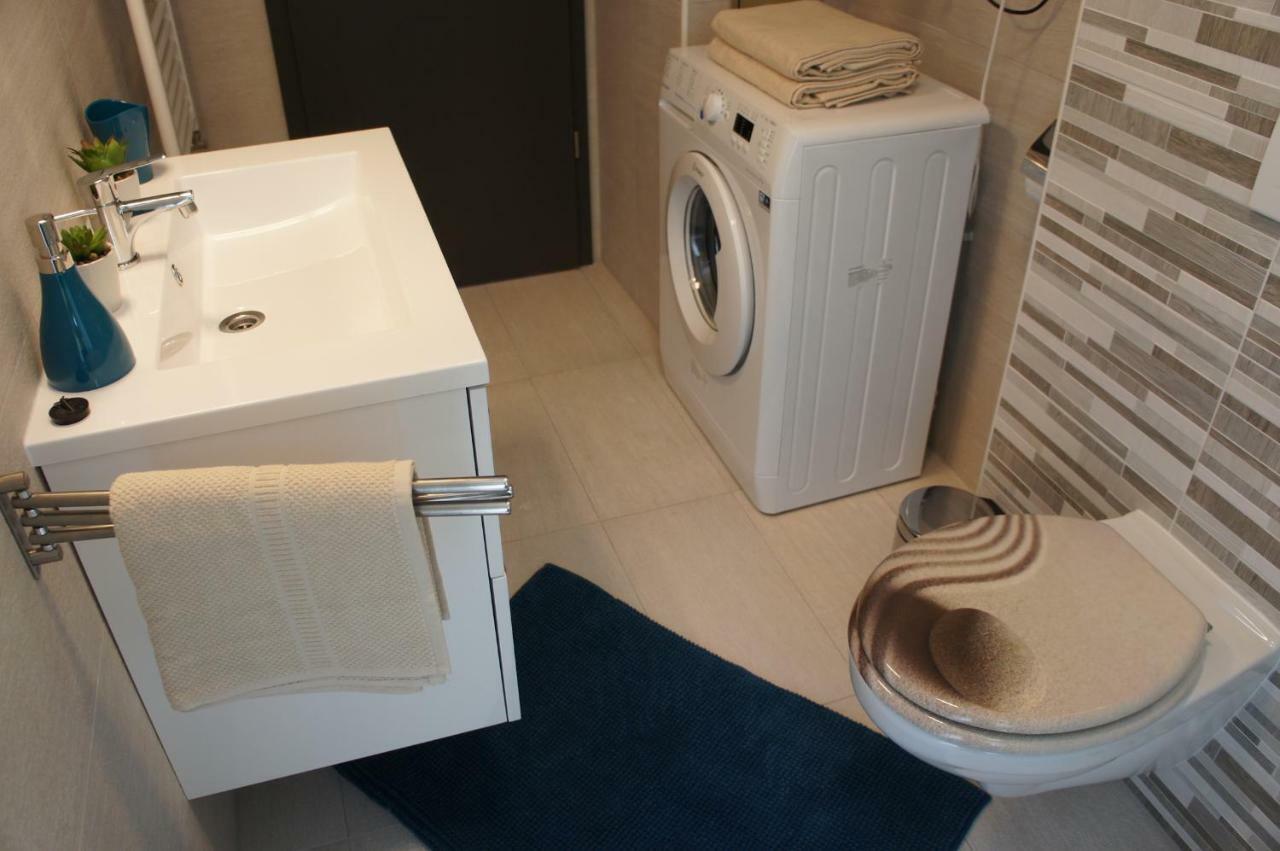 Laguna Beach Apartmanok Siófok Zewnętrze zdjęcie