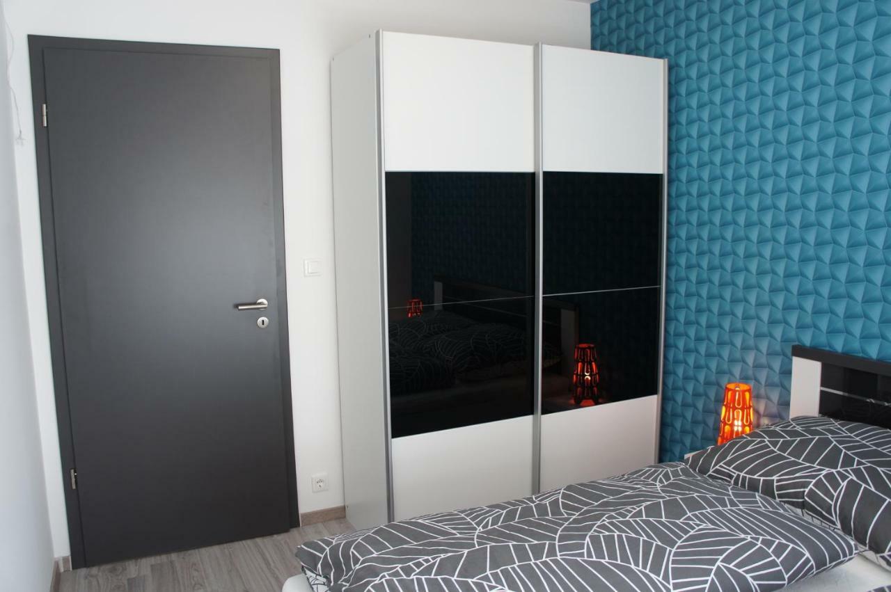 Laguna Beach Apartmanok Siófok Zewnętrze zdjęcie
