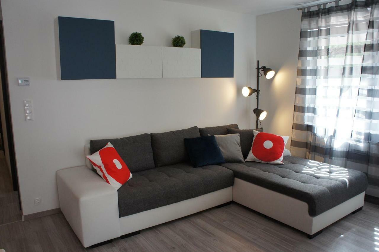 Laguna Beach Apartmanok Siófok Zewnętrze zdjęcie
